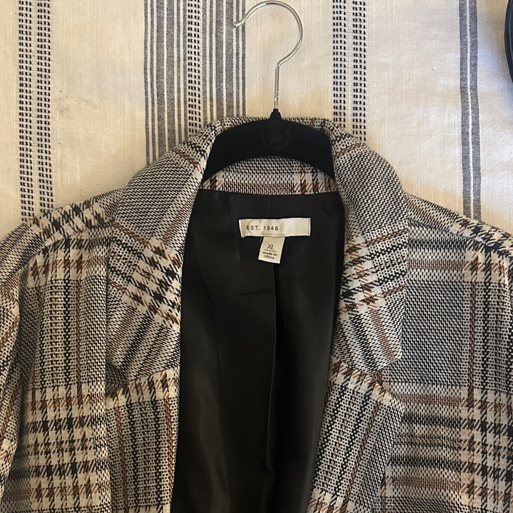 Plaid Blazer Jacket in Black, Gray & Brown - EST. 1946